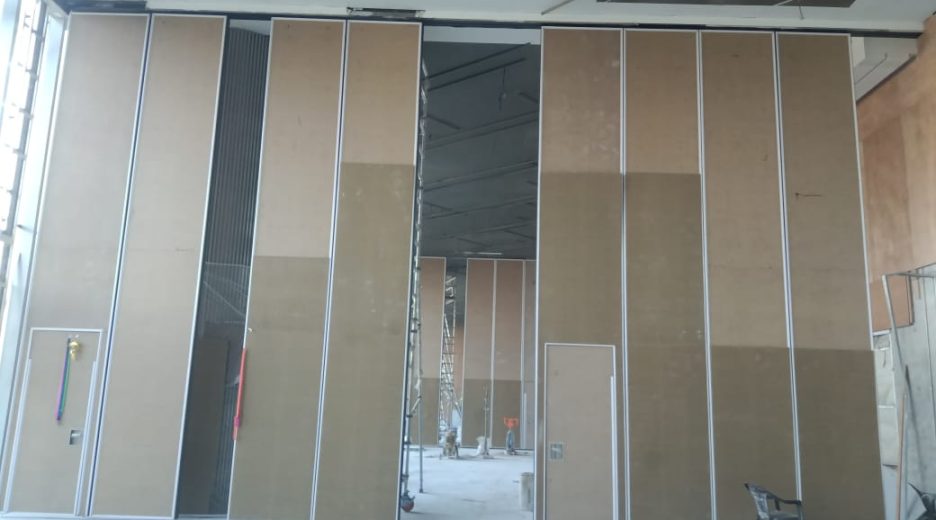 Variflex Solid Sliding Folding Partition @ Gurgaon